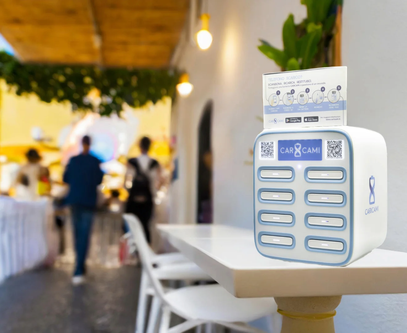 Phone charging station for malls and shopping center - stazione di ricarica per attività commerciale